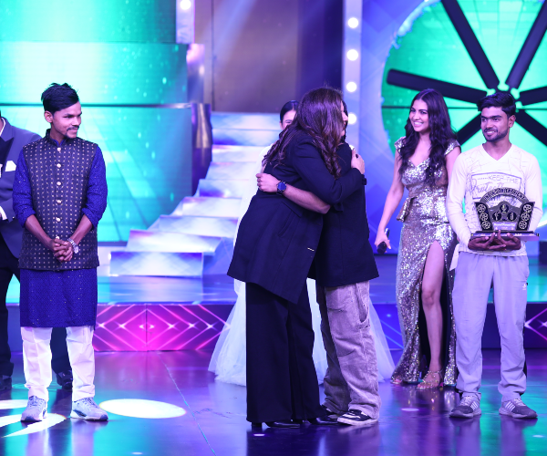 Selected contestants celebrating on India's Talent Fight Episode 1 TV broadcast