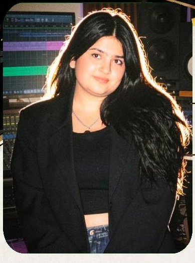 Singer Anushka - India's Talent Fight Participant Profile